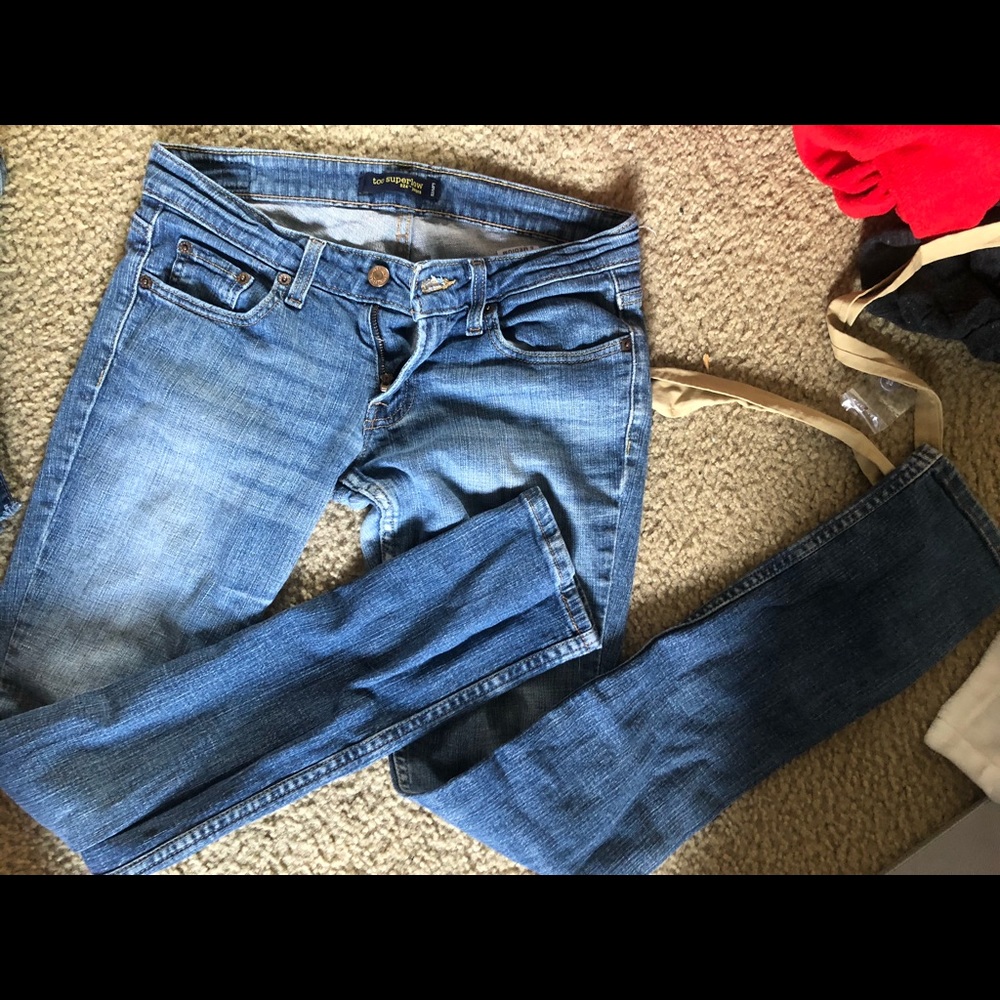 Levis Too Super Low Jeans